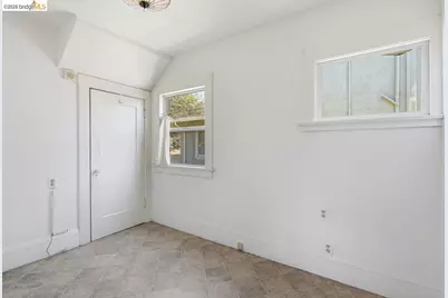 1045 Stanford Ave #2, Oakland, CA 94608 - Photo 16