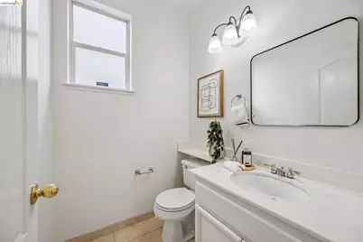 25 Farallon Ct, Richmond, CA 94804 - Photo 24