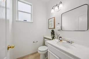 25 Farallon Ct, Richmond, CA 94804 - Photo 24