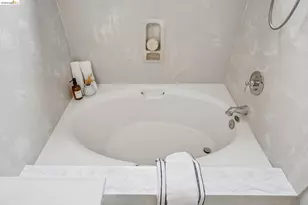 25 Farallon Ct, Richmond, CA 94804 - Photo 34