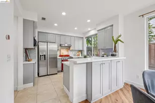 25 Farallon Ct, Richmond, CA 94804 - Photo 16