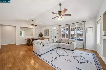 1336 Steinbeck Dr, Pittsburg, CA 94565 - Photo 4