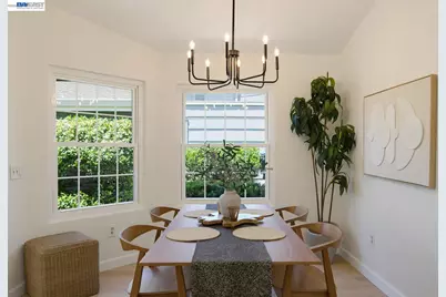 135 Avington Rd, Alameda, CA 94502 - Photo 16