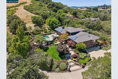 21 Nemea Ln, Lafayette, CA 94549 - Photo 2