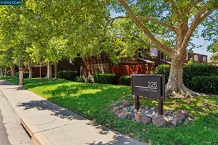 225 Mayhew Way, Walnut Creek, CA 94597 - Photo 32