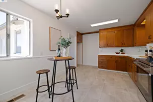 15512 Farnsworth St, San Leandro, CA 94579 - Photo 10