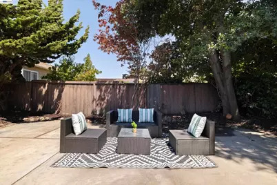 15512 Farnsworth St, San Leandro, CA 94579 - Photo 18