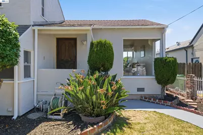 10517 Voltaire Ave, Oakland, CA 94603 - Photo 2