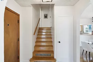 10517 Voltaire Ave, Oakland, CA 94603 - Photo 18