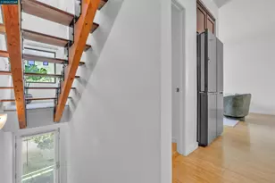 405 Palisade Dr, Oakland, CA 94607 - Photo 4
