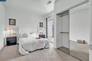 405 Palisade Dr, Oakland, CA 94607 - Photo 12