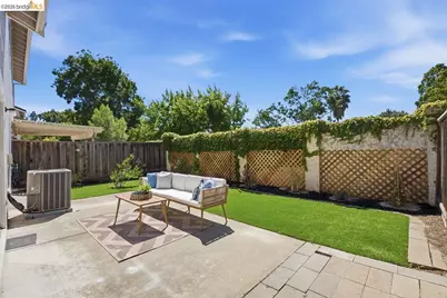 2590 Glen Isle Ave, Pleasanton, CA 94588 - Photo 20