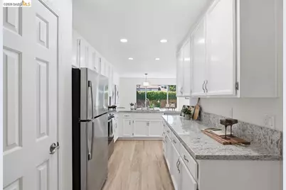 2590 Glen Isle Ave, Pleasanton, CA 94588 - Photo 8