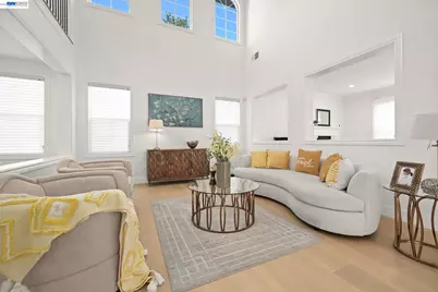 5389 Hazeltine Ln, Dublin, CA 94568 - Photo 6