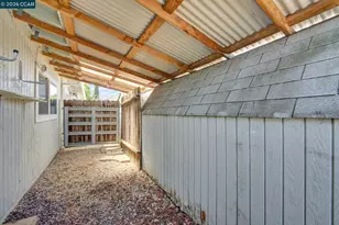 221 Eric Cir, Galt, CA 95632 - Photo 42