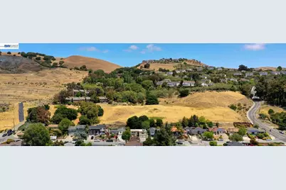 29831 Clearbrook, Hayward, CA 94544 - Photo 1