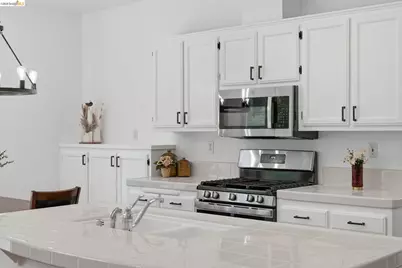 724 Topaz Ct, Antioch, CA 94509 - Photo 12