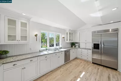 102 Hillcrest Dr, Orinda, CA 94563 - Photo 16