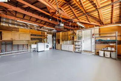 1250 Elmwood Dr, Walnut Creek, CA 94597 - Photo 40