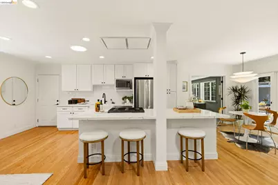 1250 Elmwood Dr, Walnut Creek, CA 94597 - Photo 8