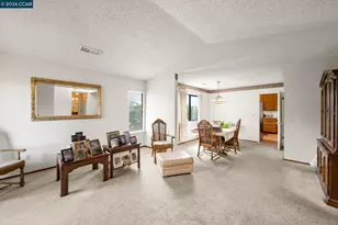 2409 Lighthouse Ct, Fairfield, CA 94534 - Photo 12