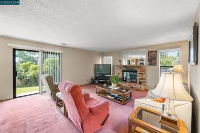 2409 Lighthouse Ct, Fairfield, CA 94534 - Photo 16