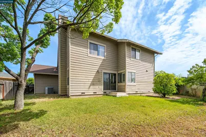 2409 Lighthouse Ct, Fairfield, CA 94534 - Photo 32