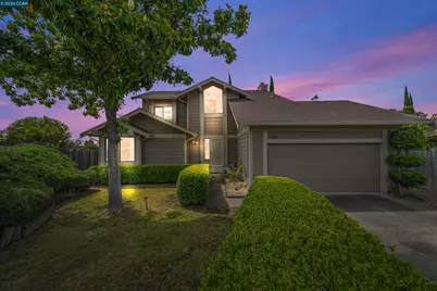 2409 Lighthouse Ct, Fairfield, CA 94534 - Photo 2