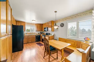 2409 Lighthouse Ct, Fairfield, CA 94534 - Photo 14
