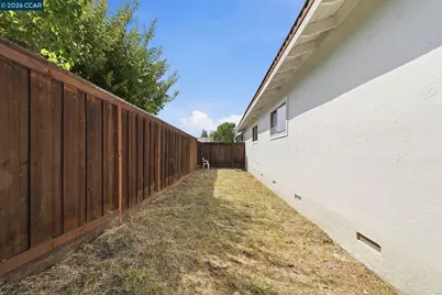 1748 Elmhurst Ln, Concord, CA 94521 - Photo 46