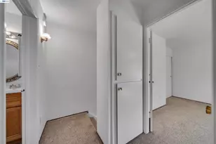 8848 La Riviera Dr, Sacramento, CA 95826 - Photo 14