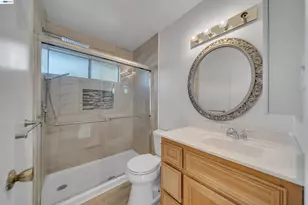8848 La Riviera Dr, Sacramento, CA 95826 - Photo 6