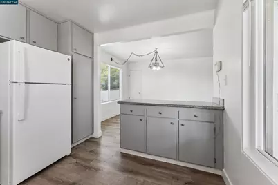 355 Parkview Ter #7, Vallejo, CA 94589 - Photo 10