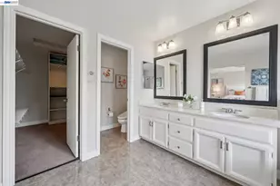 35 Britt Ct, Alameda, CA 94502 - Photo 24