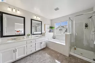 35 Britt Ct, Alameda, CA 94502 - Photo 22