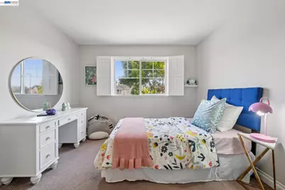 35 Britt Ct, Alameda, CA 94502 - Photo 30