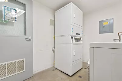 1920 Union St #9, Oakland, CA 94607 - Photo 32