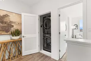 1355 Pullman Wy, Oakland, CA 94607 - Photo 40
