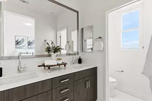 1355 Pullman Wy, Oakland, CA 94607 - Photo 32