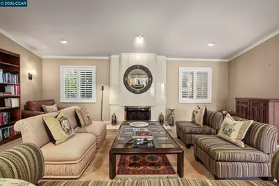 738 Mandarin Ln, Walnut Creek, CA 94598 - Photo 4