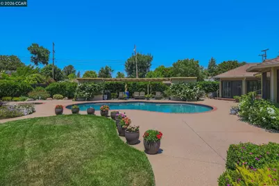 738 Mandarin Ln, Walnut Creek, CA 94598 - Photo 32