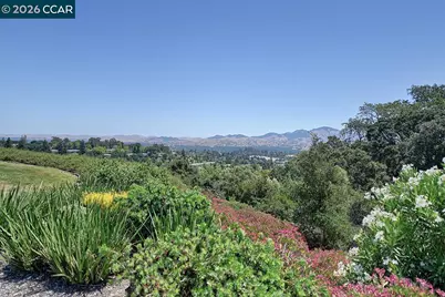 1941 Skycrest Dr #6, Walnut Creek, CA 94595 - Photo 16