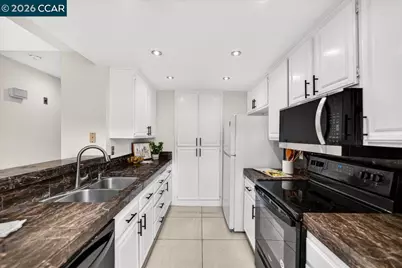 6204 Buena Vista Dr #B, Newark, CA 94560 - Photo 1