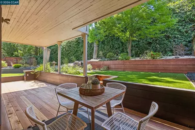 1 Heritage Oaks Rd, Pleasant Hill, CA 94523 - Photo 50