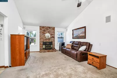2123 Carquinez Pl, Pittsburg, CA 94565 - Photo 10