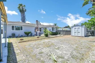 2123 Carquinez Pl, Pittsburg, CA 94565 - Photo 30