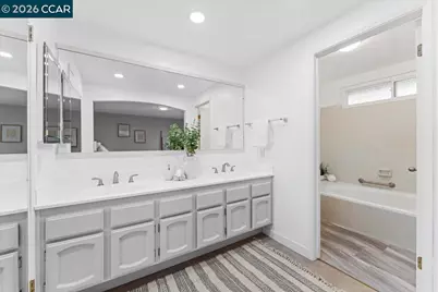 106 Oakmeade Ct, Vacaville, CA 95687 - Photo 22