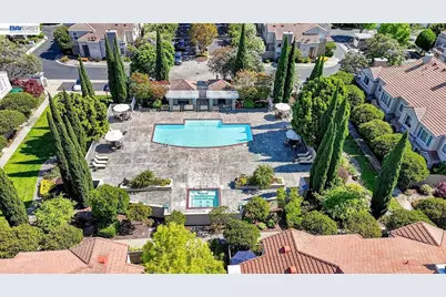 4042 Rio Ct, San Jose, CA 95134 - Photo 32
