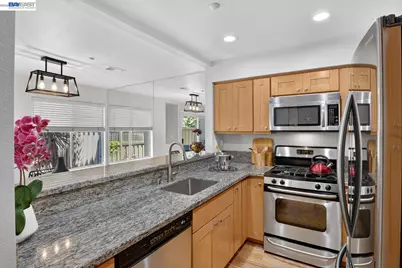 4042 Rio Ct, San Jose, CA 95134 - Photo 12