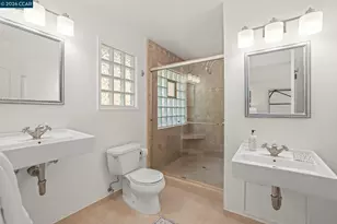 10 Darnby Ct, Orinda, CA 94563 - Photo 24